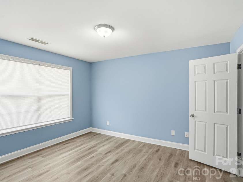 2432 Terra Drive, Gastonia, NC 28054.  MLS# CAR4367531, YatesRealty ID 16748. 