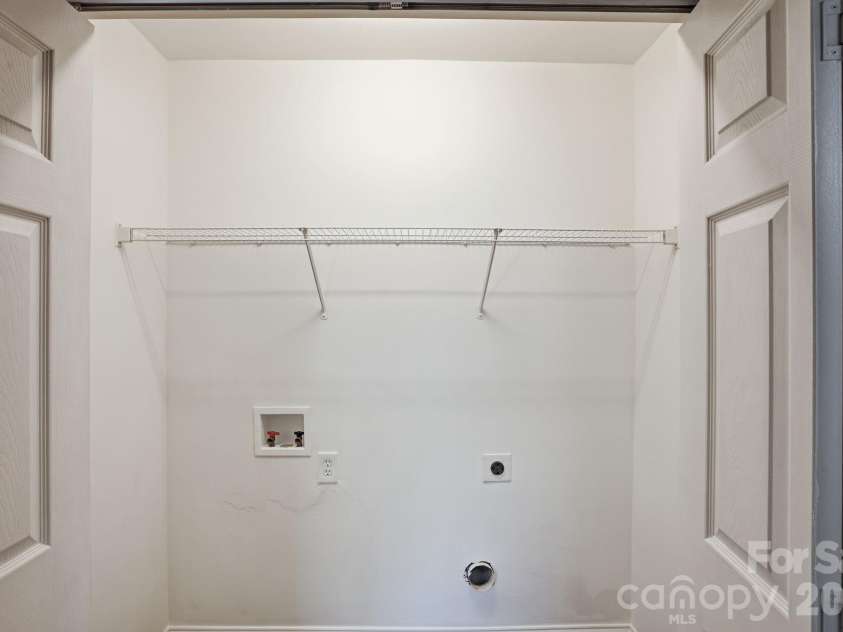 2432 Terra Drive, Gastonia, NC 28054.  MLS# CAR4367531, YatesRealty ID 16748. 