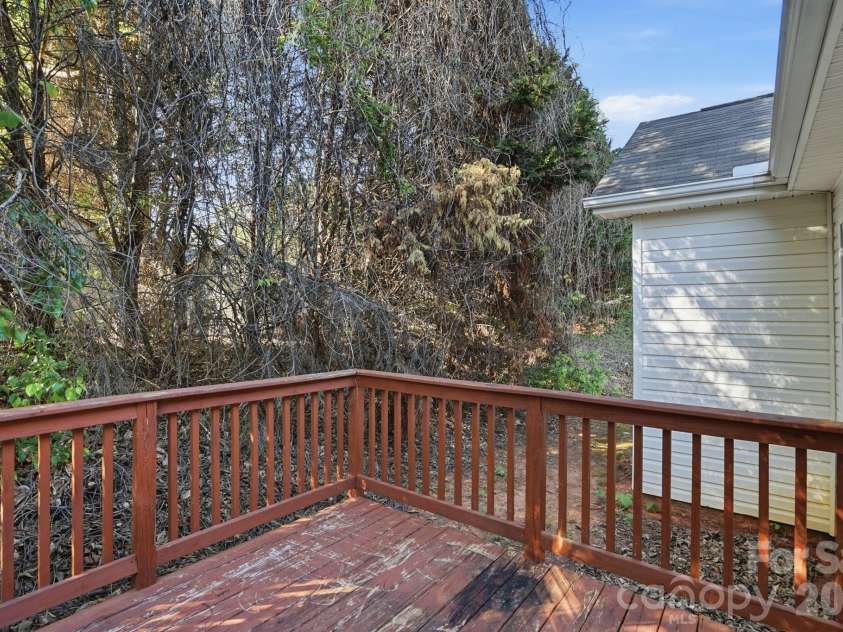 2432 Terra Drive, Gastonia, NC 28054.  MLS# CAR4367531, YatesRealty ID 16748. 