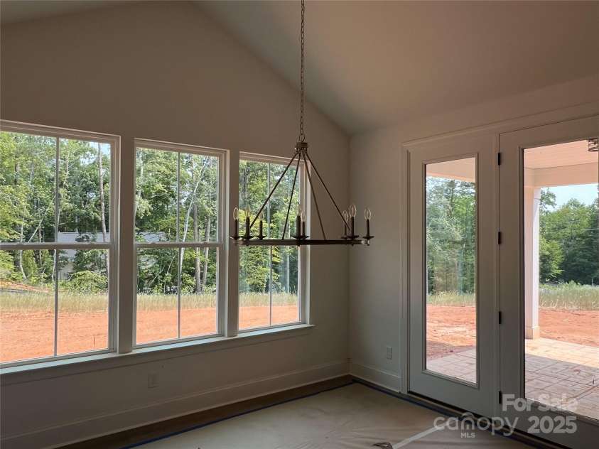 4622 Serenity Woods Court, Charlotte, NC 28216.  MLS# CAR4266074, YatesRealty ID 16748. 
