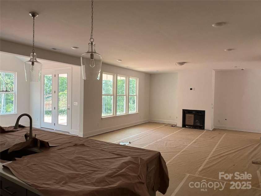 4622 Serenity Woods Court, Charlotte, NC 28216.  MLS# CAR4266074, YatesRealty ID 16748. 