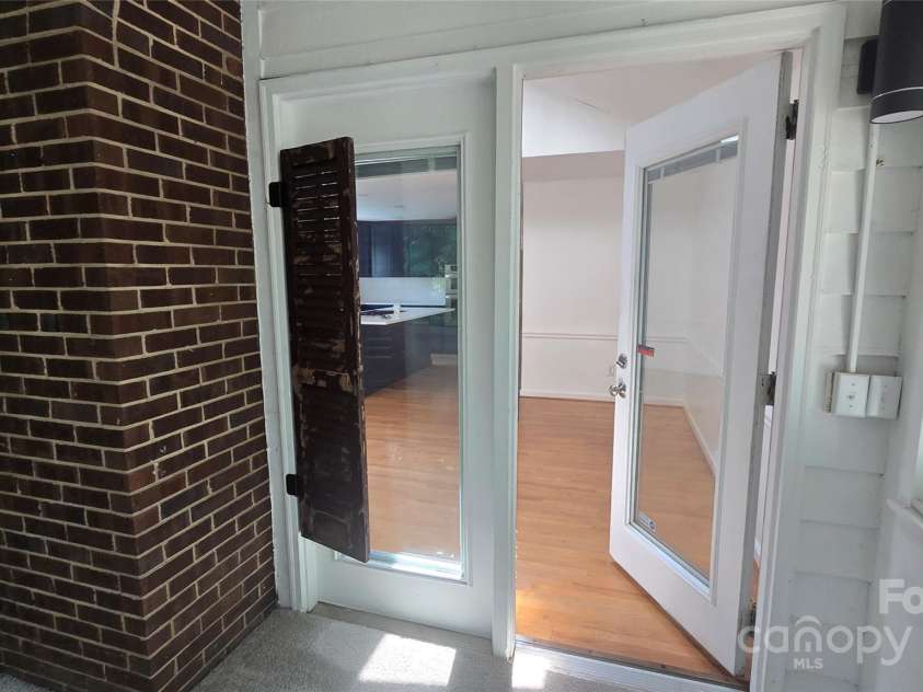 16425 Grapperhall Drive, Huntersville, NC 28078.  MLS# CAR4203228, YatesRealty ID 16749. 