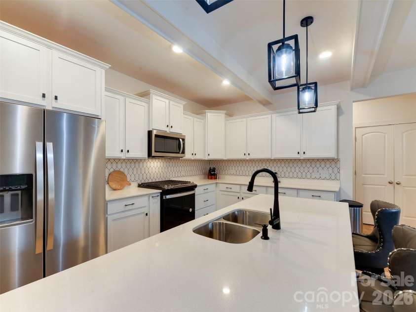1928 Thoreau Way, York, SC 29745.  MLS# CAR4359227, YatesRealty ID 16749. 