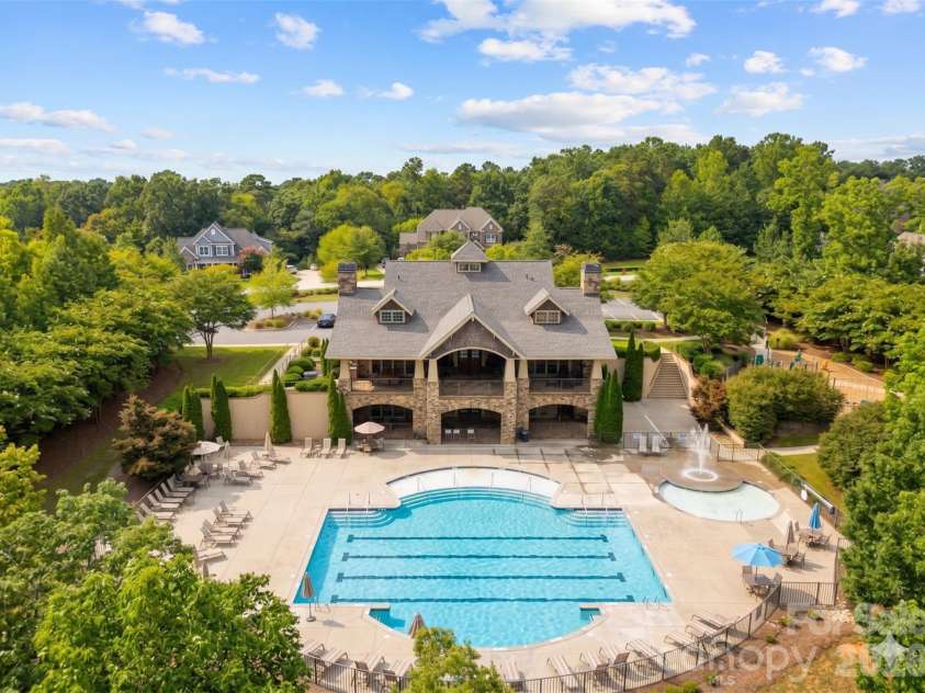 1928 Thoreau Way, York, SC 29745.  MLS# CAR4398628, YatesRealty ID 16749. Amenities at Handsmill