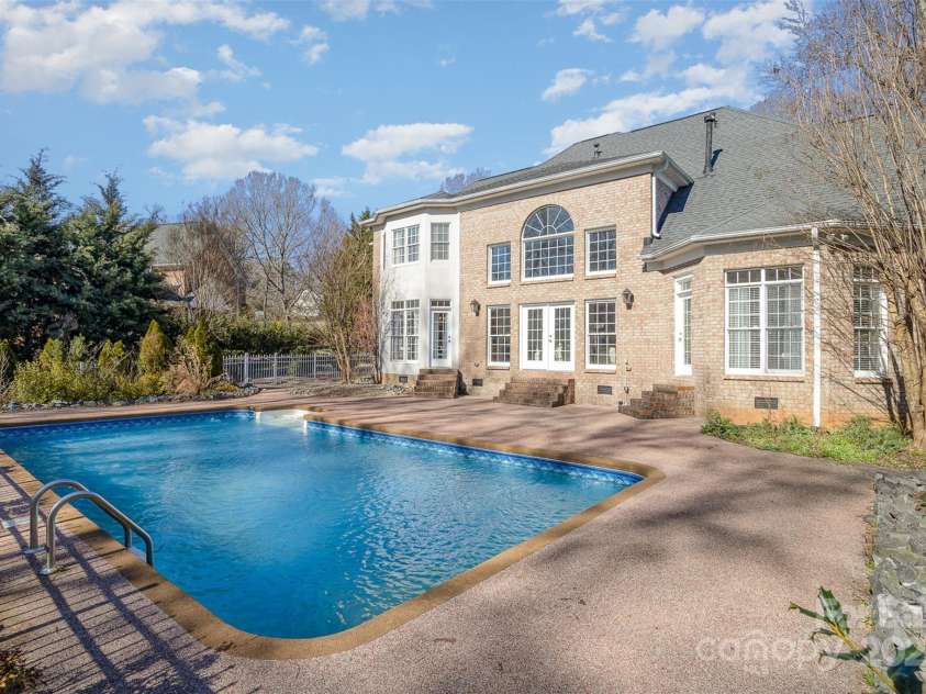 4316 Mourning Dove Drive, Matthews, NC 28104.  MLS# CAR4218921, YatesRealty ID 1675. 