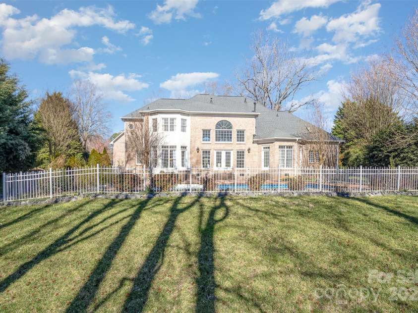 4316 Mourning Dove Drive, Matthews, NC 28104.  MLS# CAR4218921, YatesRealty ID 1675. 