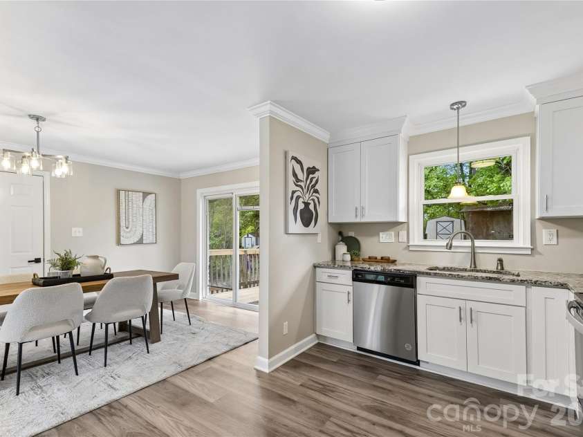 2075 Franklin Street, Rock Hill, SC 29732.  MLS# CAR4362069, YatesRealty ID 16750. Kitchen