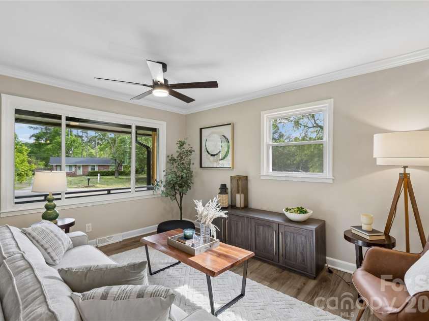 2075 Franklin Street, Rock Hill, SC 29732.  MLS# CAR4362069, YatesRealty ID 16750. Living Room