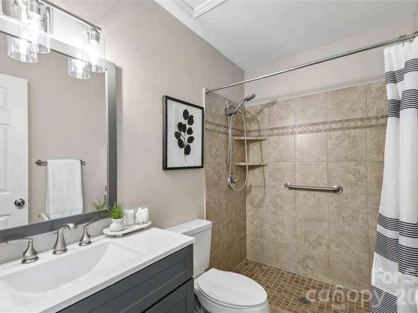 2075 Franklin Street, Rock Hill, SC 29732.  MLS# CAR4362069, YatesRealty ID 16750. Primary Bathroom
