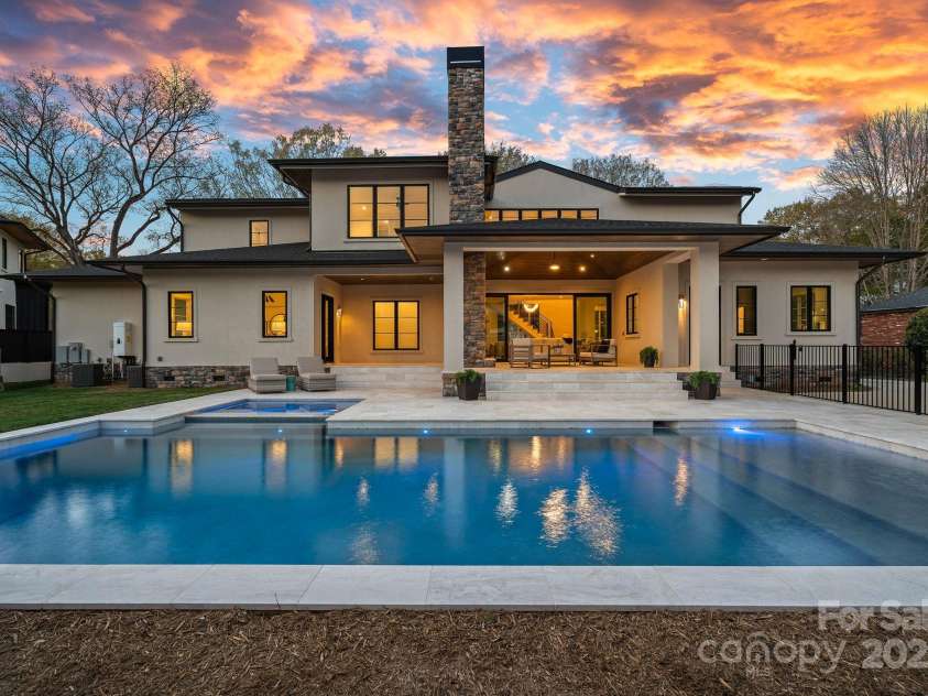 619 Edgemont Road, Charlotte, NC 28211.  MLS# CAR4235700, YatesRealty ID 16750. 