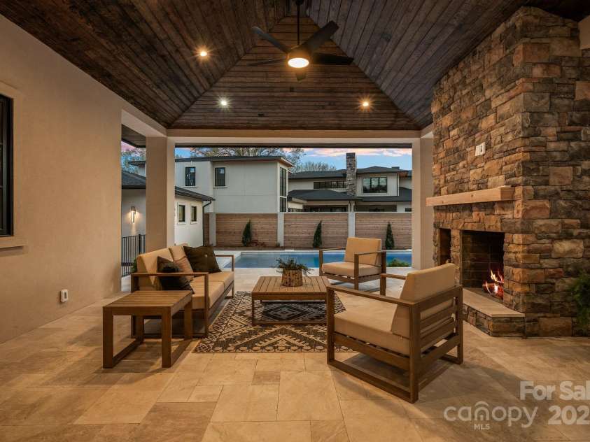 619 Edgemont Road, Charlotte, NC 28211.  MLS# CAR4235700, YatesRealty ID 16750. 