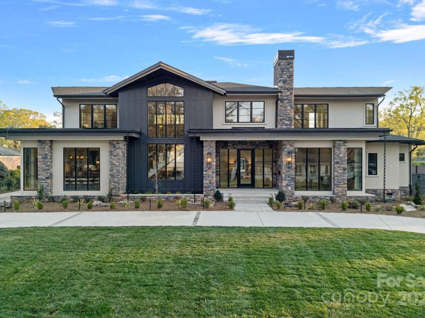 619 Edgemont Road, Charlotte, NC 28211.  MLS# CAR4235700, YatesRealty ID 16750. 