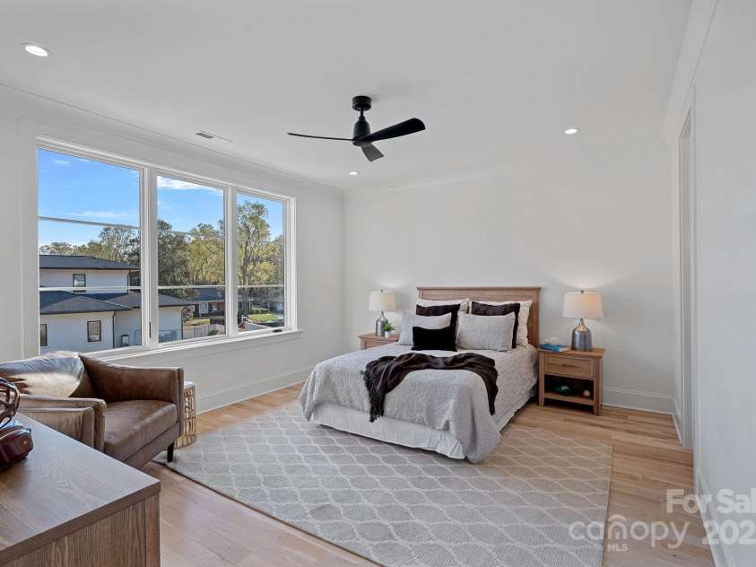 619 Edgemont Road, Charlotte, NC 28211.  MLS# CAR4235700, YatesRealty ID 16750. 