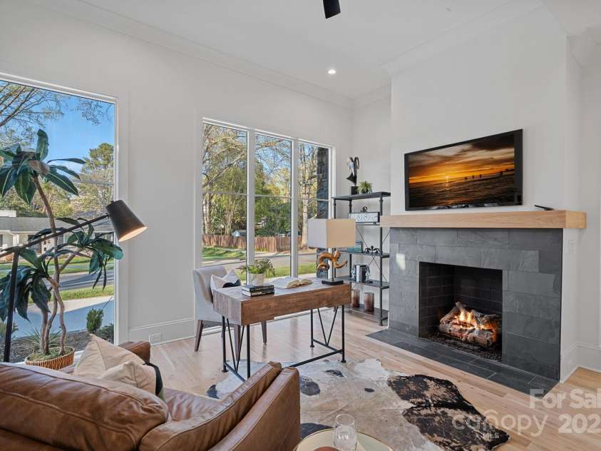 619 Edgemont Road, Charlotte, NC 28211.  MLS# CAR4235700, YatesRealty ID 16750. 