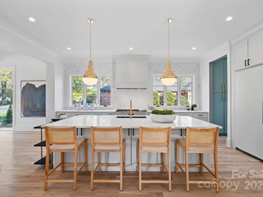 619 Edgemont Road, Charlotte, NC 28211.  MLS# CAR4235700, YatesRealty ID 16750. 