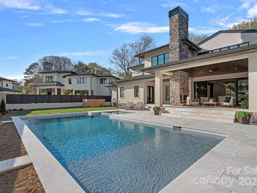 619 Edgemont Road, Charlotte, NC 28211.  MLS# CAR4235700, YatesRealty ID 16750. 