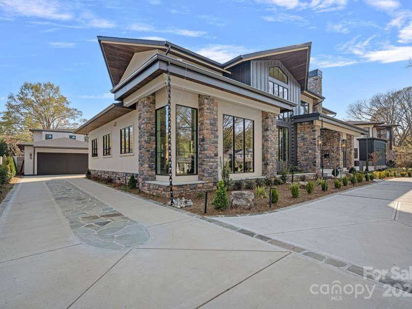 619 Edgemont Road, Charlotte, NC 28211.  MLS# CAR4235700, YatesRealty ID 16750. 