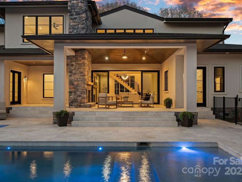 619 Edgemont Road, Charlotte, NC 28211.  MLS# CAR4235700, YatesRealty ID 16750. 