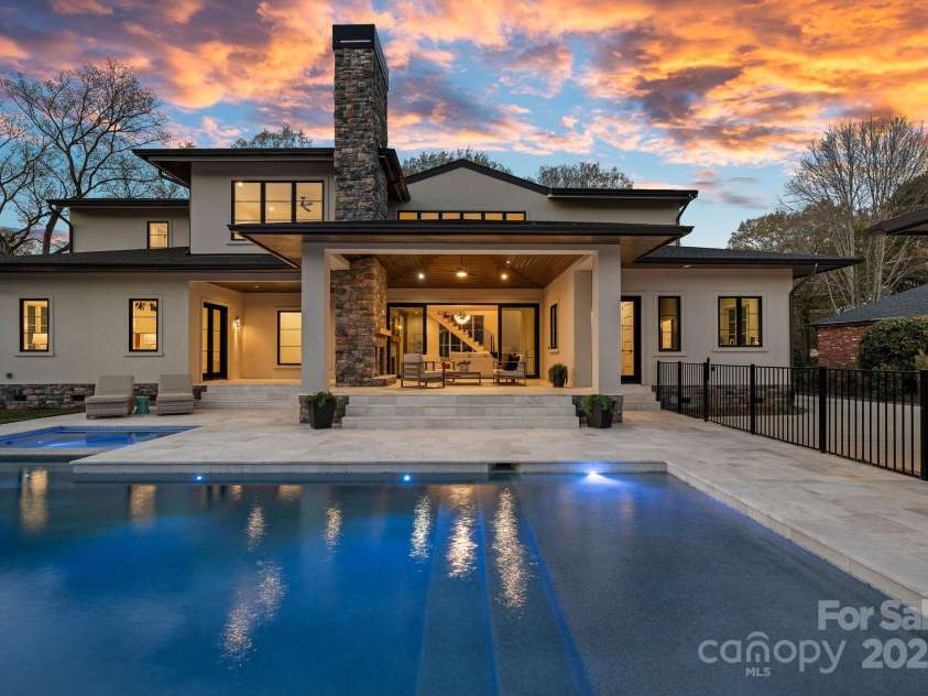 619 Edgemont Road, Charlotte, NC 28211.  MLS# CAR4235700, YatesRealty ID 16750. 