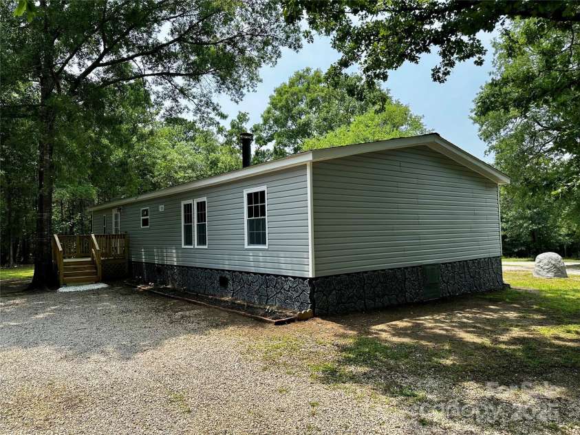 5458 Foxcroft Drive, Fort Lawn, SC 29714.  MLS# CAR4265512, YatesRealty ID 16751. Back