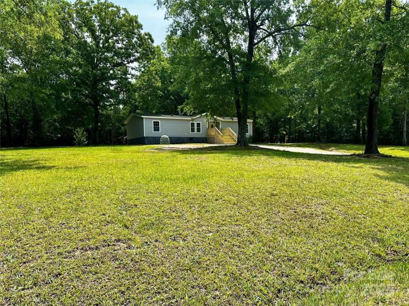 5458 Foxcroft Drive, Fort Lawn, SC 29714.  MLS# CAR4265512, YatesRealty ID 16751. Front