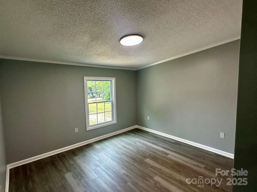 5458 Foxcroft Drive, Fort Lawn, SC 29714.  MLS# CAR4318624, YatesRealty ID 16751. 3RD BEDROOM