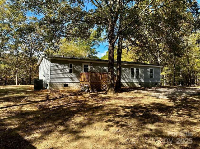 5458 Foxcroft Drive, Fort Lawn, SC 29714.  MLS# CAR4318624, YatesRealty ID 16751. BACK