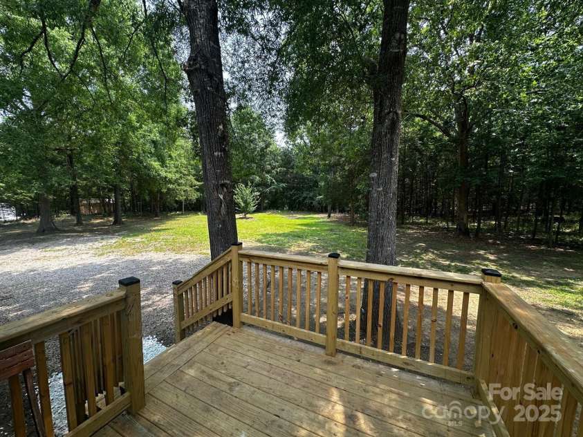 5458 Foxcroft Drive, Fort Lawn, SC 29714.  MLS# CAR4318624, YatesRealty ID 16751. BACK