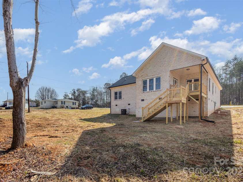 2385 Kool Park Road, Hickory, NC 28601.  MLS# CAR4220748, YatesRealty ID 16753. Rear view