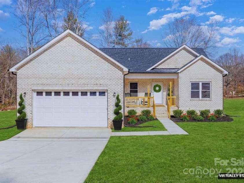2385 Kool Park Road, Hickory, NC 28601.  MLS# CAR4299011, YatesRealty ID 16753. Home sweet home! Virtually staged