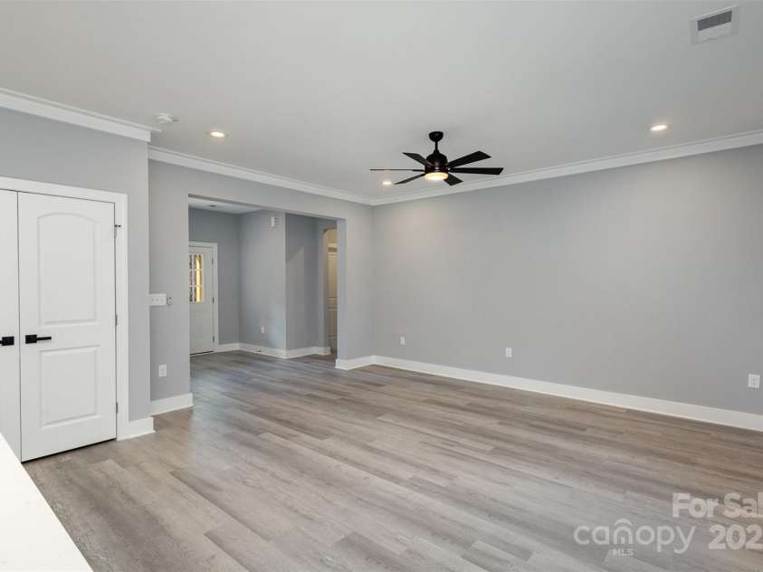 2385 Kool Park Road, Hickory, NC 28601.  MLS# CAR4299011, YatesRealty ID 16753. Living room