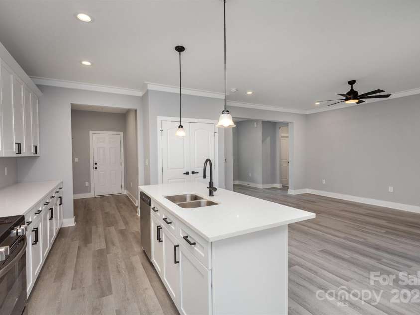 2385 Kool Park Road, Hickory, NC 28601.  MLS# CAR4299011, YatesRealty ID 16753. Open kitchen view