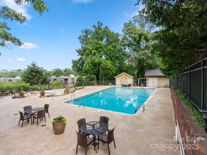 408 Bowling Park Road, Asheville, NC 28803.  MLS# CAR4263454, YatesRealty ID 16754. 