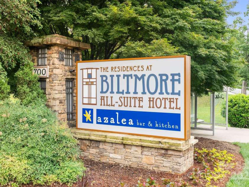 408 Bowling Park Road, Asheville, NC 28803.  MLS# CAR4263454, YatesRealty ID 16754. 