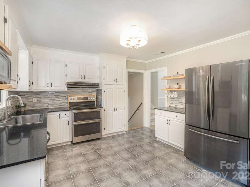 118 Spicewood Circle, Troutman, NC 28166.  MLS# CAR4252159, YatesRealty ID 16755. 