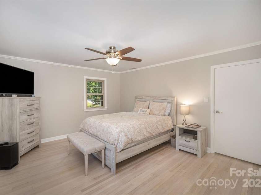 118 Spicewood Circle, Troutman, NC 28166.  MLS# CAR4252159, YatesRealty ID 16755. 