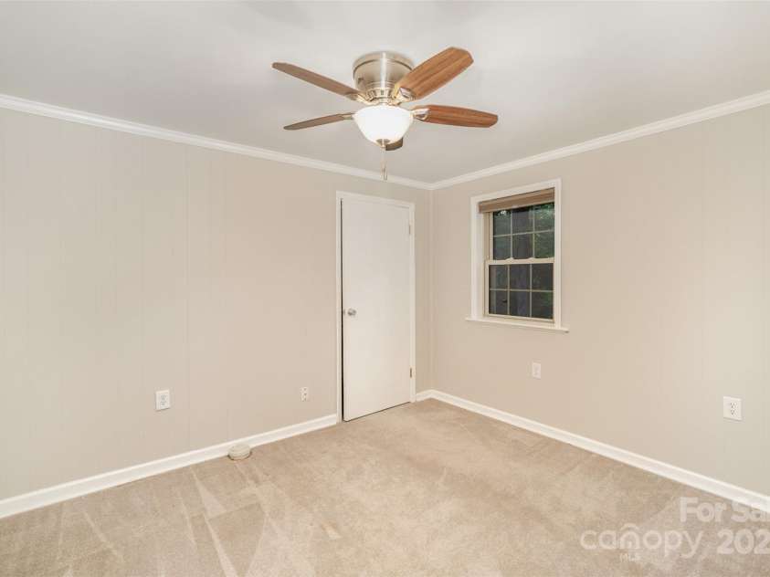 118 Spicewood Circle, Troutman, NC 28166.  MLS# CAR4252159, YatesRealty ID 16755. Additional bonus room
