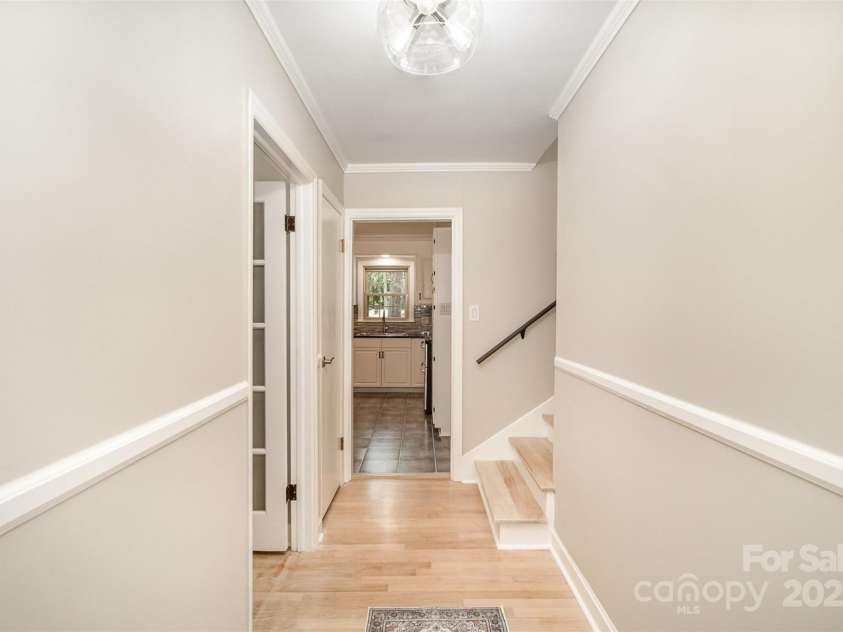 118 Spicewood Circle, Troutman, NC 28166.  MLS# CAR4252159, YatesRealty ID 16755. Foyer