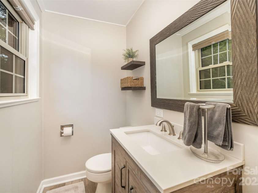 118 Spicewood Circle, Troutman, NC 28166.  MLS# CAR4252159, YatesRealty ID 16755. Half bath in basement