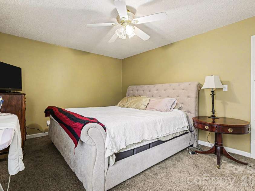 1223 Pinedale Road, Lancaster, SC 29720.  MLS# CAR4350788, YatesRealty ID 16755. 