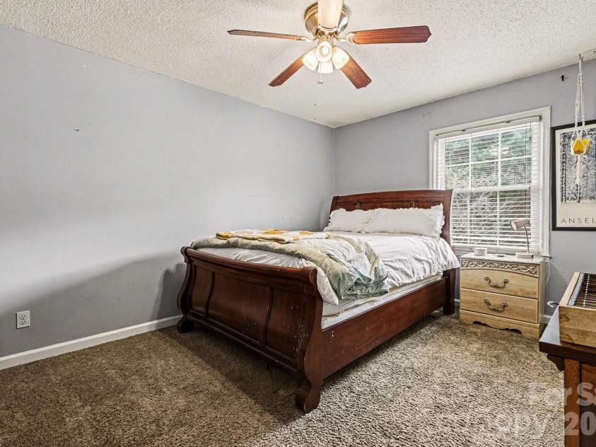 1223 Pinedale Road, Lancaster, SC 29720.  MLS# CAR4350788, YatesRealty ID 16755. 