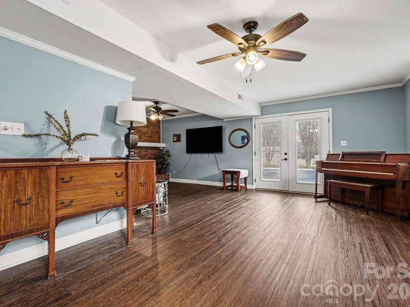 1223 Pinedale Road, Lancaster, SC 29720.  MLS# CAR4350788, YatesRealty ID 16755. 