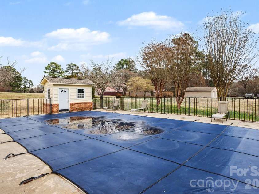 1223 Pinedale Road, Lancaster, SC 29720.  MLS# CAR4350788, YatesRealty ID 16755. 