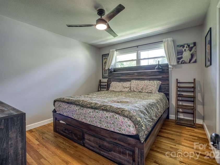 111 Baxter Street, Morganton, NC 28655.  MLS# CAR4253603, YatesRealty ID 16758. 