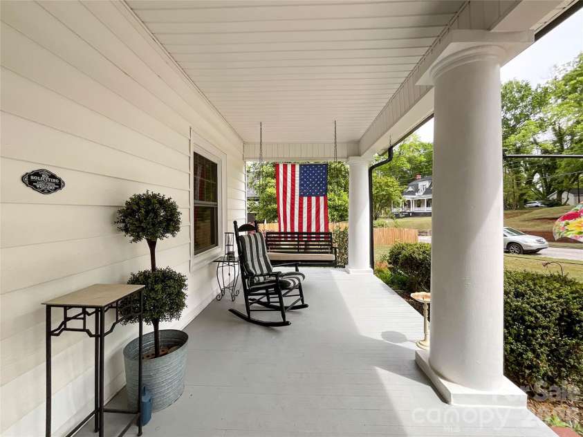 405 Lee Avenue, Wadesboro, NC 28170.  MLS# CAR4366151, YatesRealty ID 16758. 