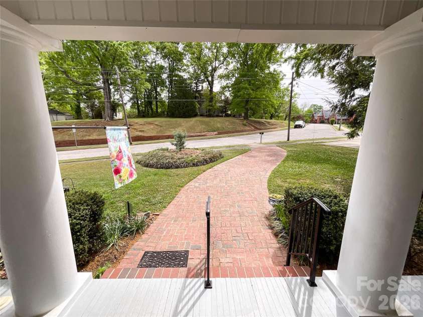 405 Lee Avenue, Wadesboro, NC 28170.  MLS# CAR4366151, YatesRealty ID 16758. 