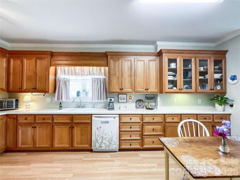 405 Lee Avenue, Wadesboro, NC 28170.  MLS# CAR4366151, YatesRealty ID 16758. 