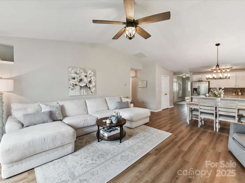 2005 Grimley Lane, Fort Mill, SC 29707.  MLS# CAR4258987, YatesRealty ID 16759. Updated Ceiling Fan