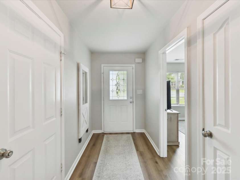 2005 Grimley Lane, Fort Mill, SC 29707.  MLS# CAR4258987, YatesRealty ID 16759. Upgraded Leaded Glass Front Door
