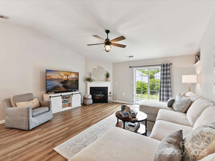 2005 Grimley Lane, Fort Mill, SC 29707.  MLS# CAR4258987, YatesRealty ID 16759. Vaulted Ceiling and Corner Gas Fireplace